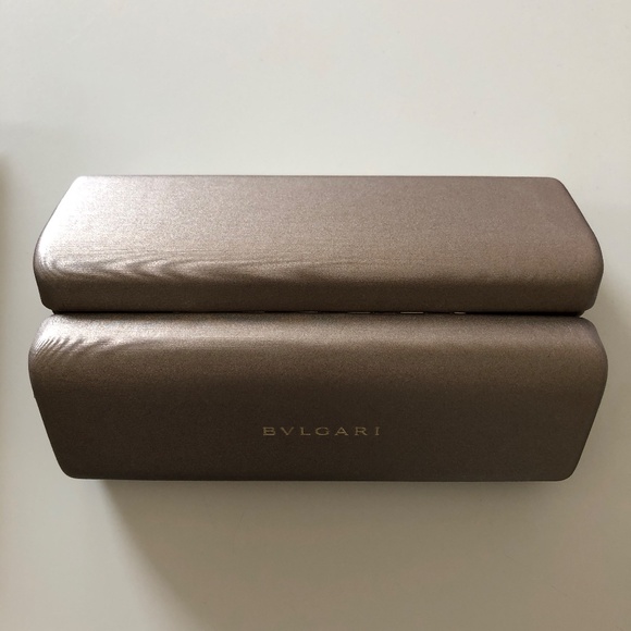 Bvlgari Eyeglass Case and Cloth Wipe - Picture 5 of 10